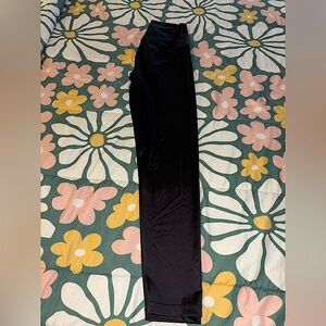 OFFLINE by Aerie shiny full-length high rise black leggings size small